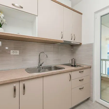 Apartment Apartments Danolic 2 *