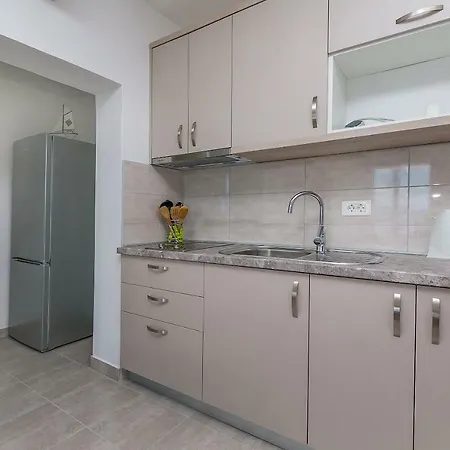 Apartments Danolic 2 Apartment Pisak